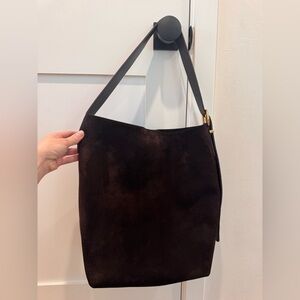 Madewell Essentials Suede Bucket Bag in Dark Carob